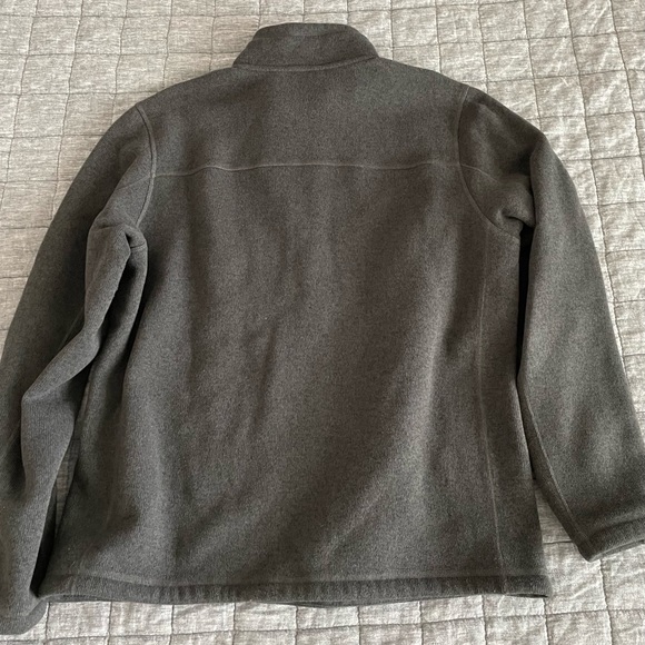 The North Face - Grey, Men’s Large 1/4 zip pullover fleece. - Picture 4 of 4